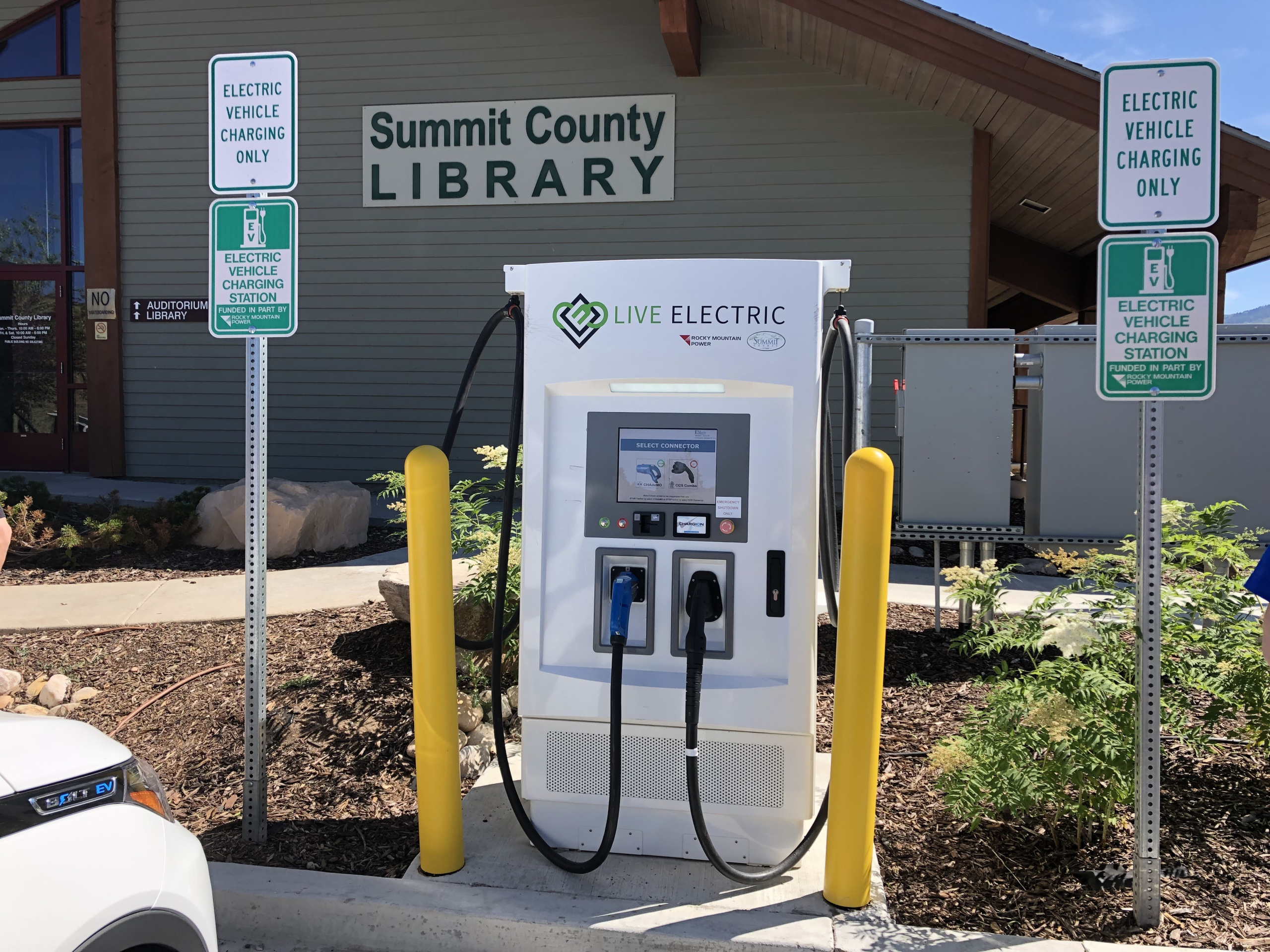 electric vehicle chargers in Summit County