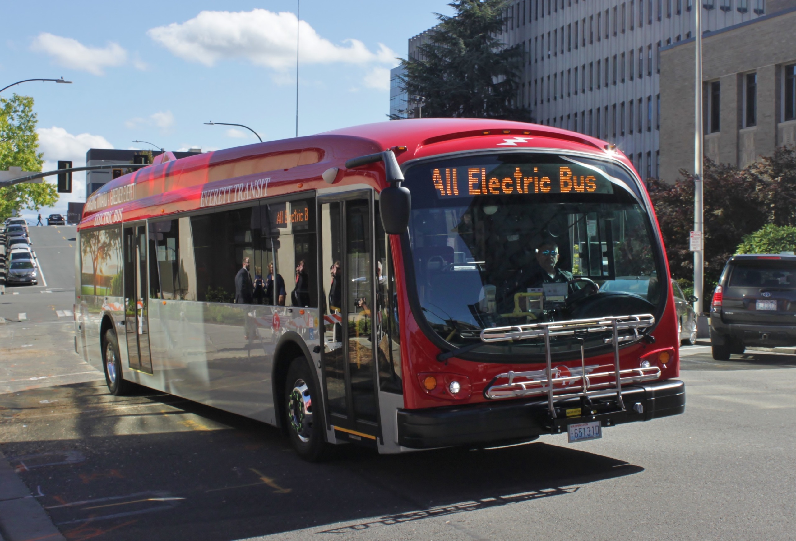 Electric Buses: Lessons From Cities Pioneering Clean Transportation