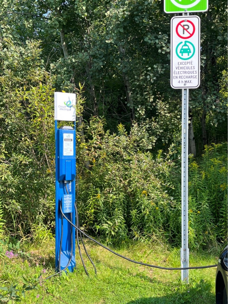 elecric vehicle charger in Quebec, Canada